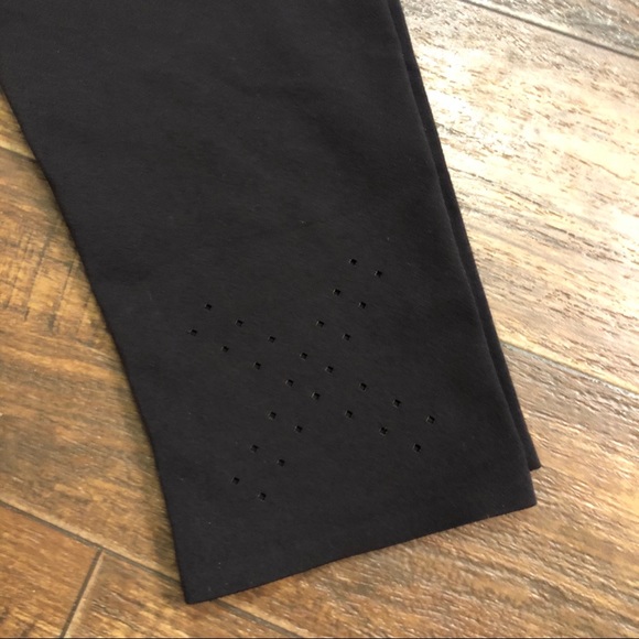 REEBOK black cropped workout leggings size XS - Picture 3 of 5